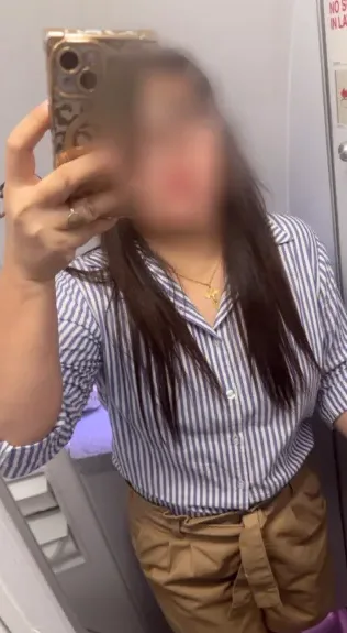 Amira, 38