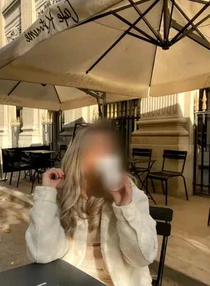 Aylin, 32