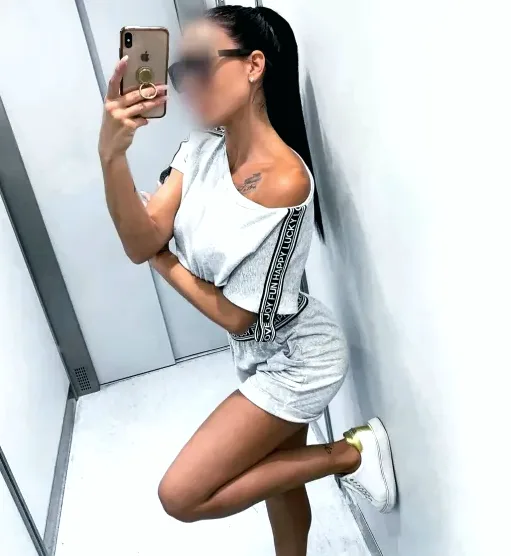 Nisa, 34