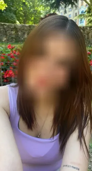Wiebke, 29