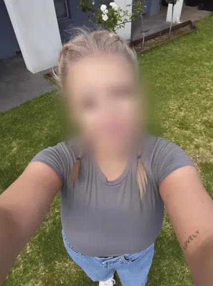 Yasmin, 30